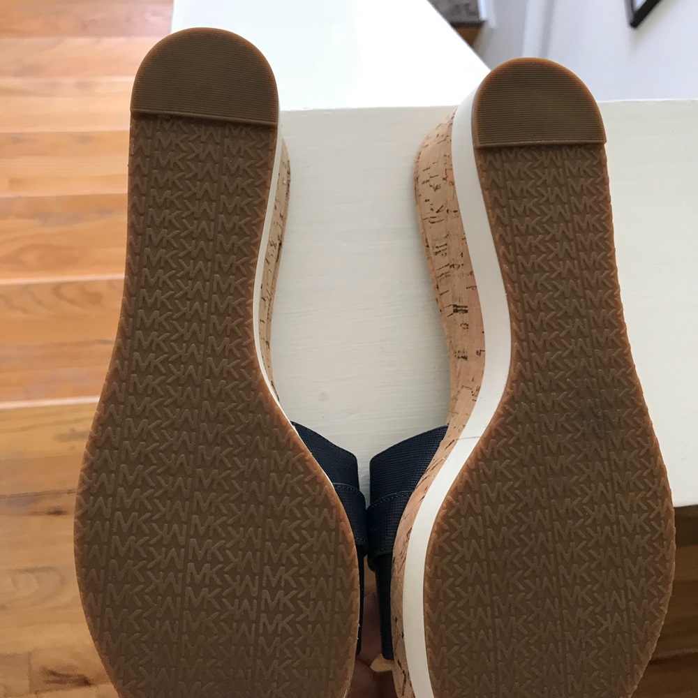 Michael Kors Navy Blue Warren Wedge Sandals sz 8.5 - Picture 7 of 8